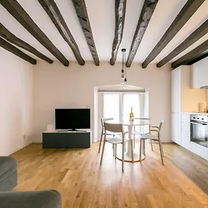 Appartamento Mortara, Milano